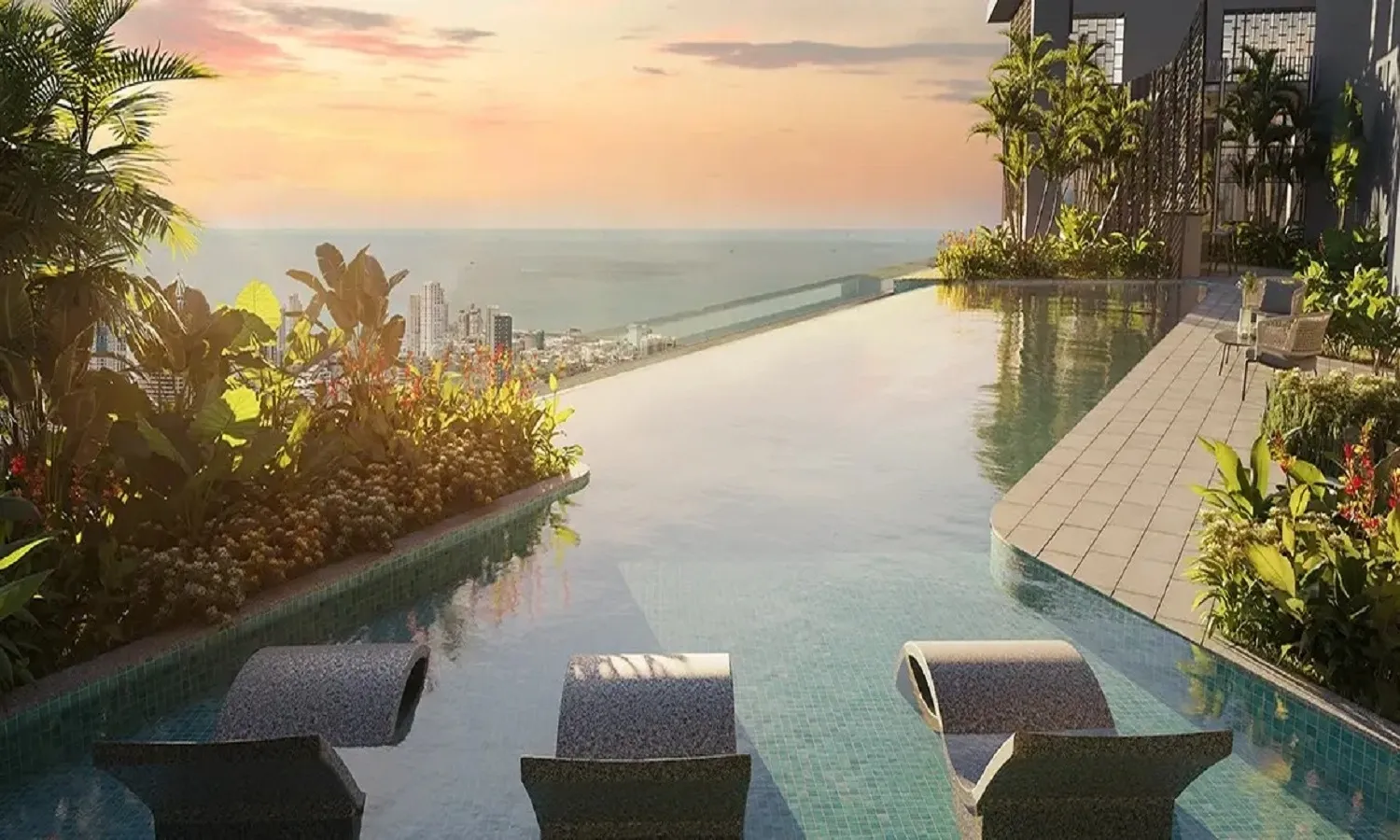 Infinity Pool at DLF Sector 128 Noida